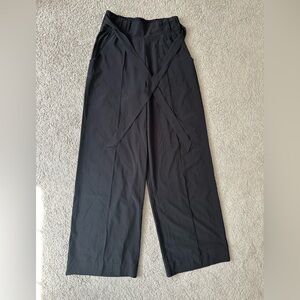 Lululemon Noir Pant Black - Size 8